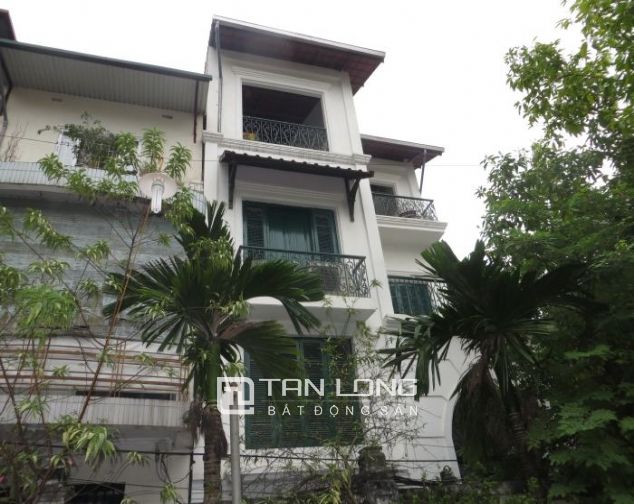 Nhà 90m2 x 4 tầng cần cho thuê tại Kim Mã, quận Ba Đình