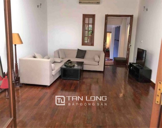 Nhà cho thuê phố Hàng Khay, quận Hoàn Kiếm