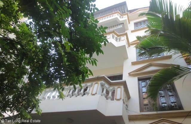 Nhà cho thuê tại Hoàng Hoa Thám, quận Ba Đình, Hà Nội