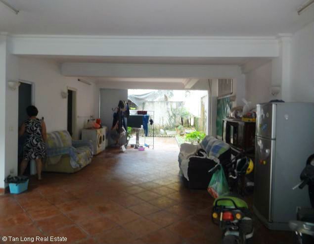 Nhà có sân vườn 120m2 cần cho thuê tại Tô Ngọc Vân, quận Tây Hồ