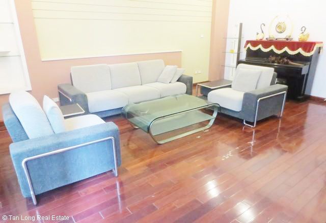 Nhà đẹp 4 tầng cho thuê tại đường Kim Mã, quận Ba Đình, Hà Nội