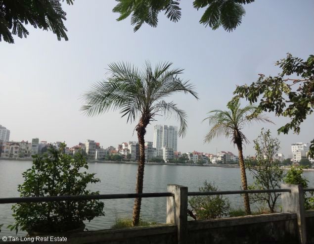 Nhà view Hồ Tây cho thuê tại làng Nghi Tàm, quận Tây Hồ