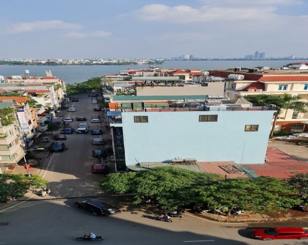 Nhà xây 6 tầng mới đẹp, giáp 2 mặt phố tại Long Long Quân cần cho thuê