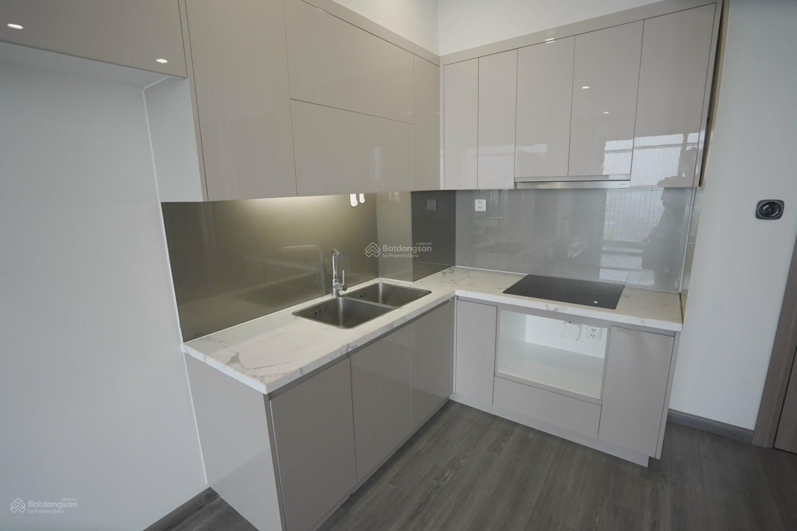 Chính chủ cho thuê căn hộ chung cư CT4 Vimeco Nguyễn Chánh hướng Tây Bắc - DT: 120m2/3PN - Giá tốt