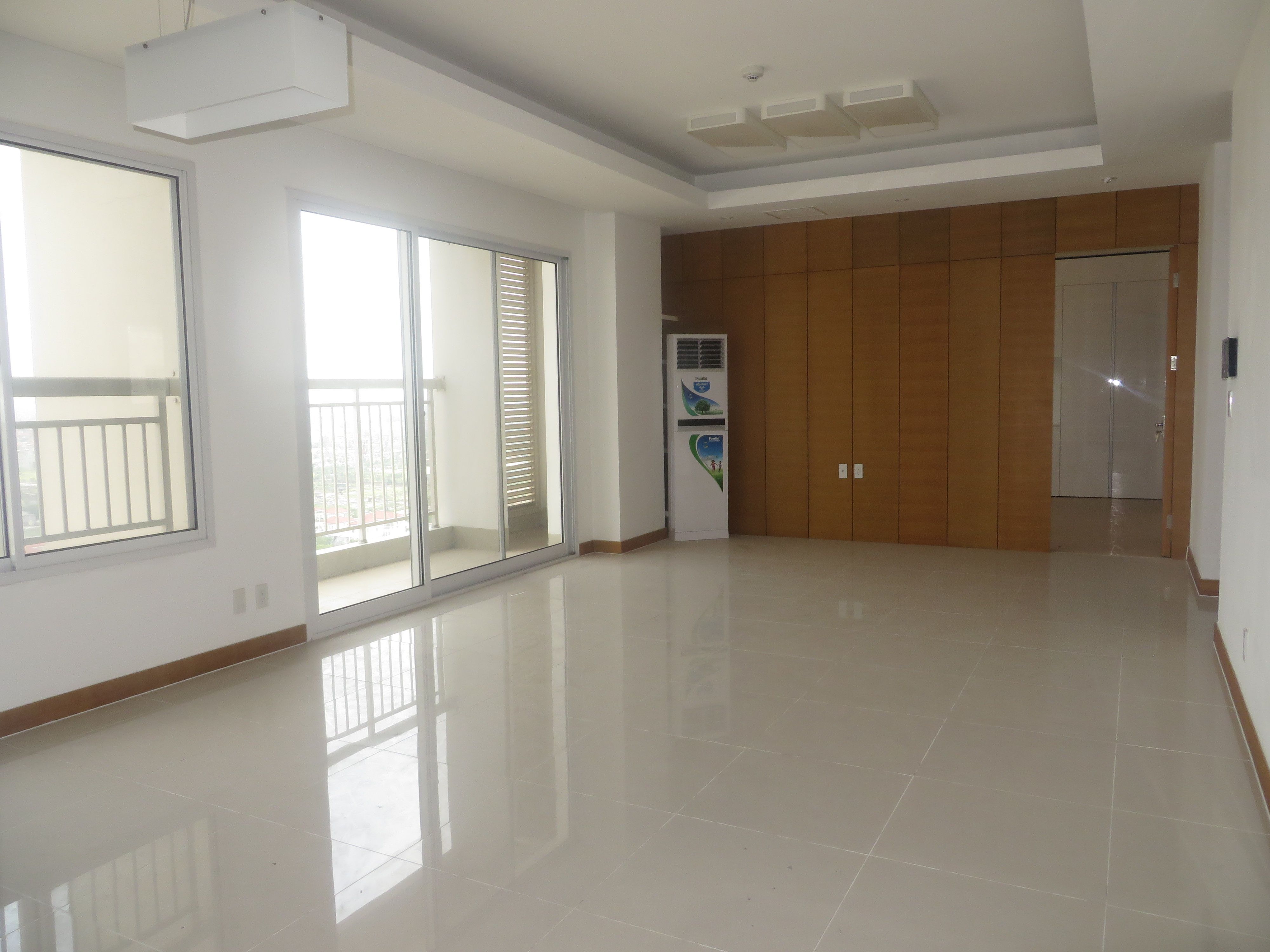 Cho thuê căn hộ 2 phòng ngủ chưa có đồ hướng Đông Nam diện tích: 78m2 Splendora Bắc An Khánh