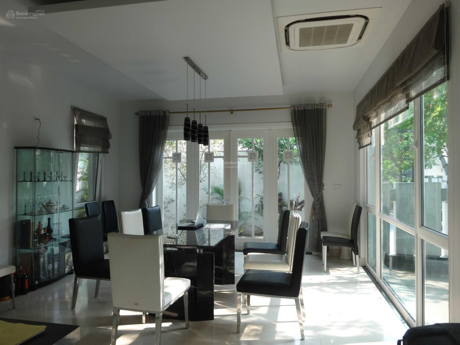 Bán biệt thự đơn lập diện tích 127.5m2 hướng Đông The Metropolitan Vinhomes Cổ Loa Đông Anh