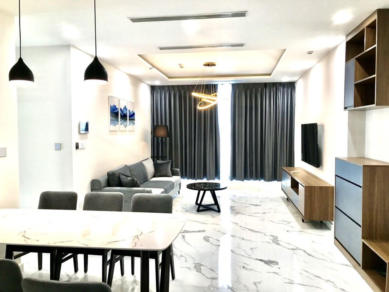 Cần bán căn hộ 3 phòng ngủ view hồ thoáng tại Watermark 395 Lạc Long Quân