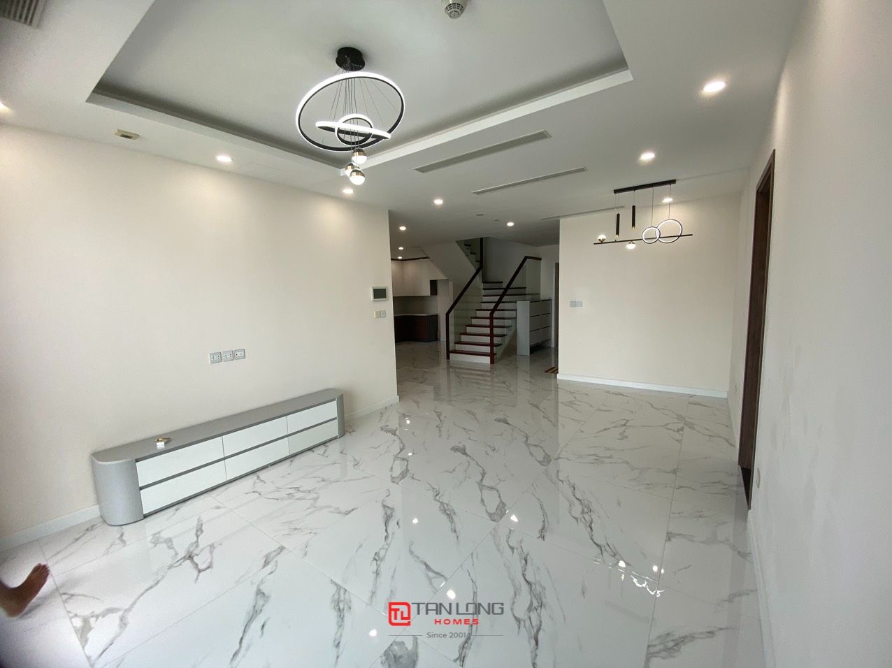 Bán căn góc shophouse giá tốt hướng Tây Tứ Trạch KĐT Thanh Hà Cienco 5 mặt tiền rộng thoáng