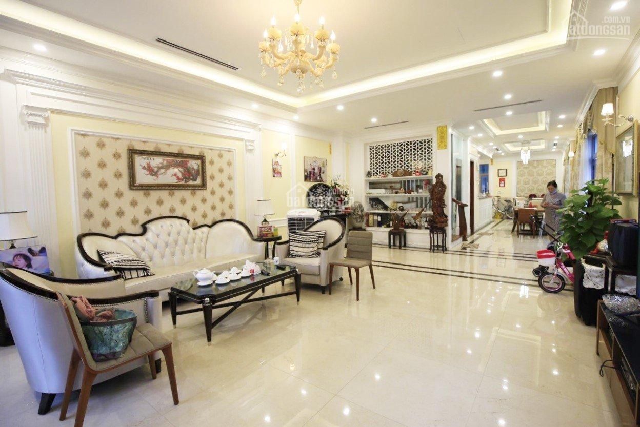 Biệt thự song lập 380m2 x 3 tầng, đủ đồ tại Vinhomes Riverside cho thuê giá chỉ 70 triệu/ 1 tháng