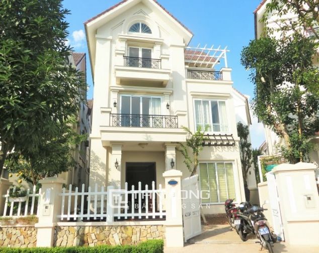 Vinhomes Riverside cho thuê biệt thự 180m2 khu Hoa Phượng