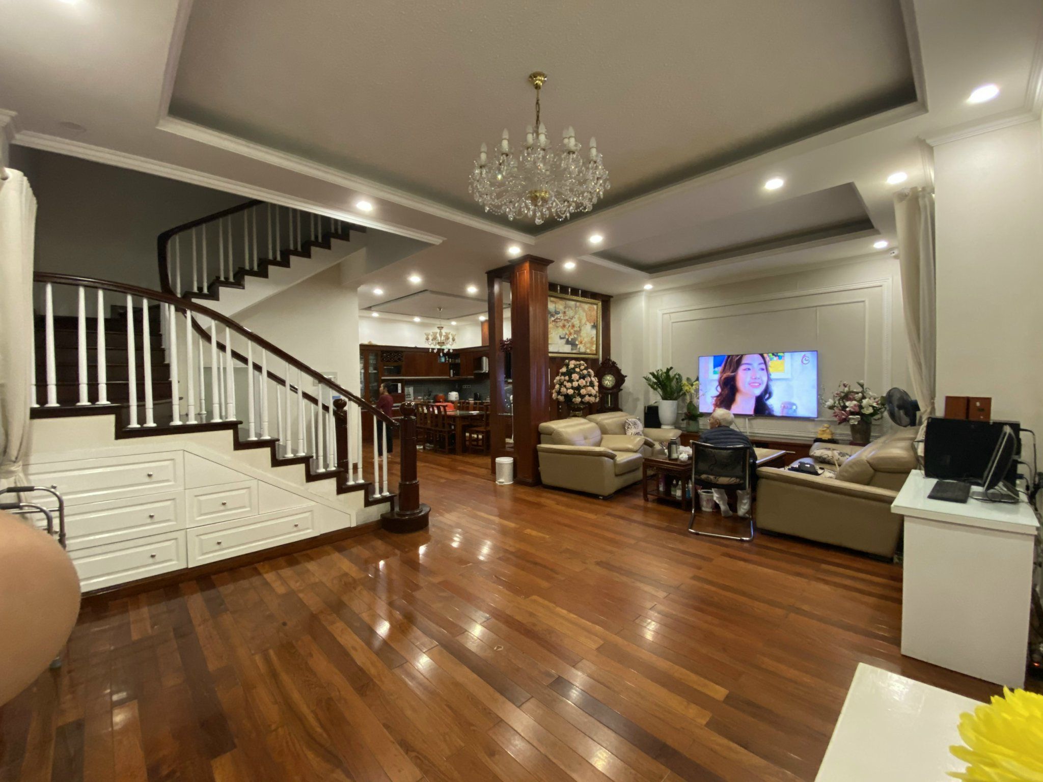 Bán gấp biệt thự 220m2, 4 phòng ngủ tòa T9 Ciputra, quận Tây Hồ