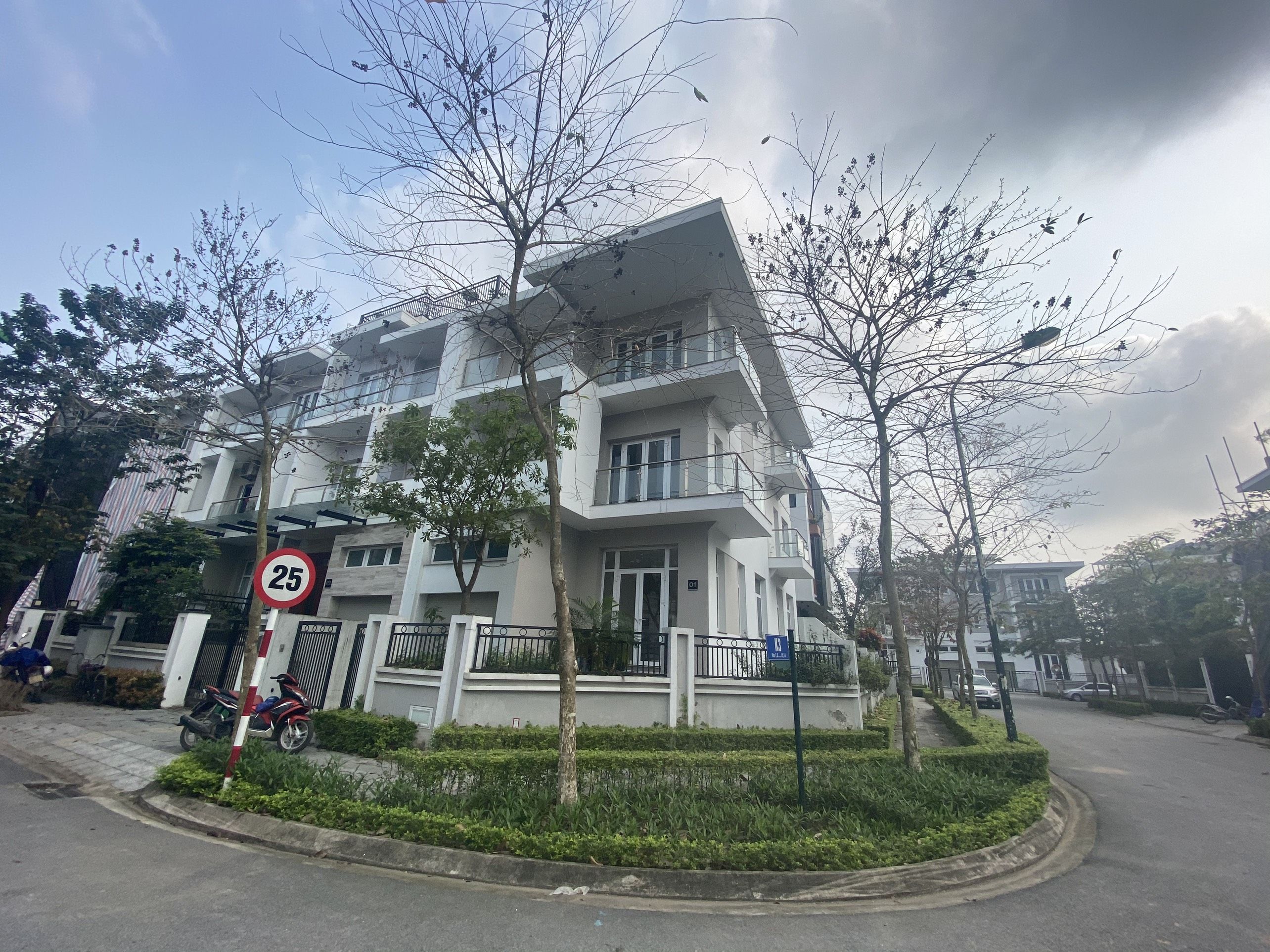 Bán biệt thự 5PN/201m2 căn góc Tây Tứ Trạch tại K3 Ciputra Hà Nội