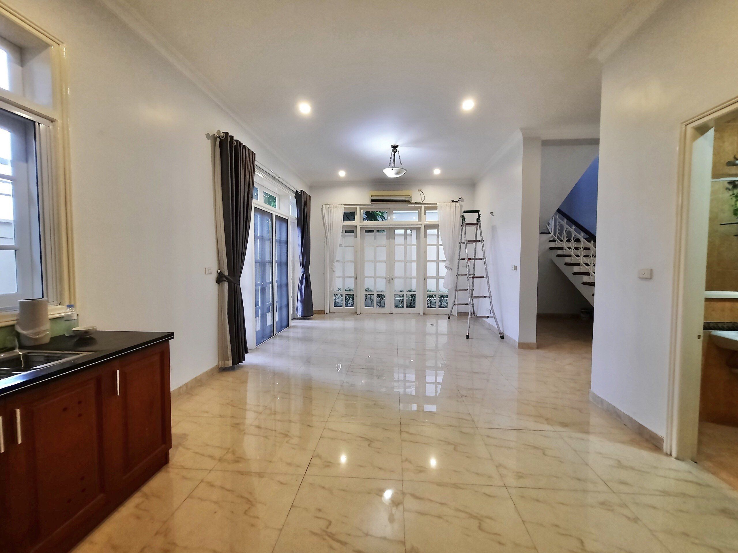 Chính chủ bán biệt thự 300m2 tại Ciputra, quận Tây Hồ