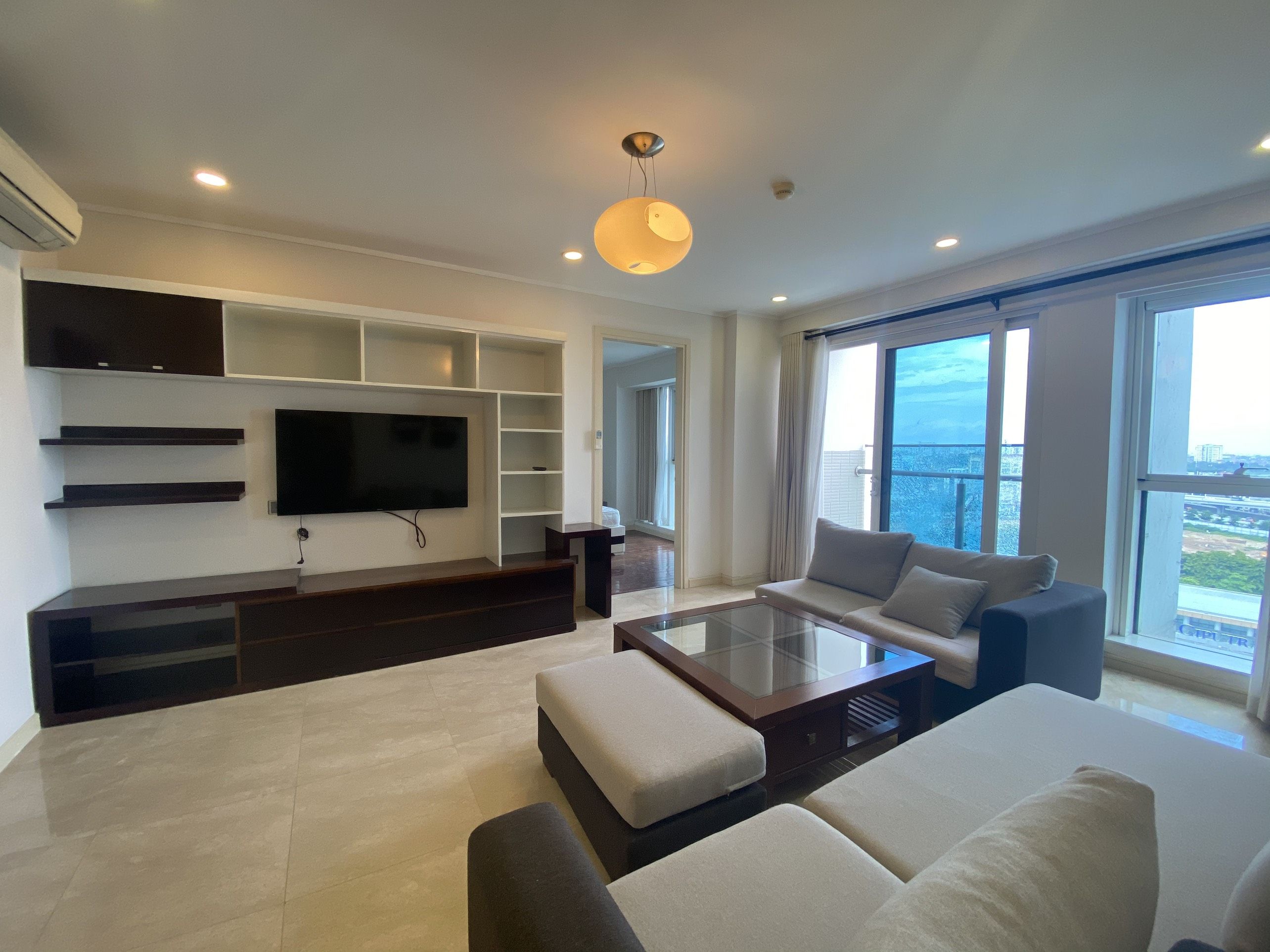 Bán căn hộ 3 phòng ngủ, đủ đồ ở Tòa L1 Ciputra Hà Nội, diện tích 154m2