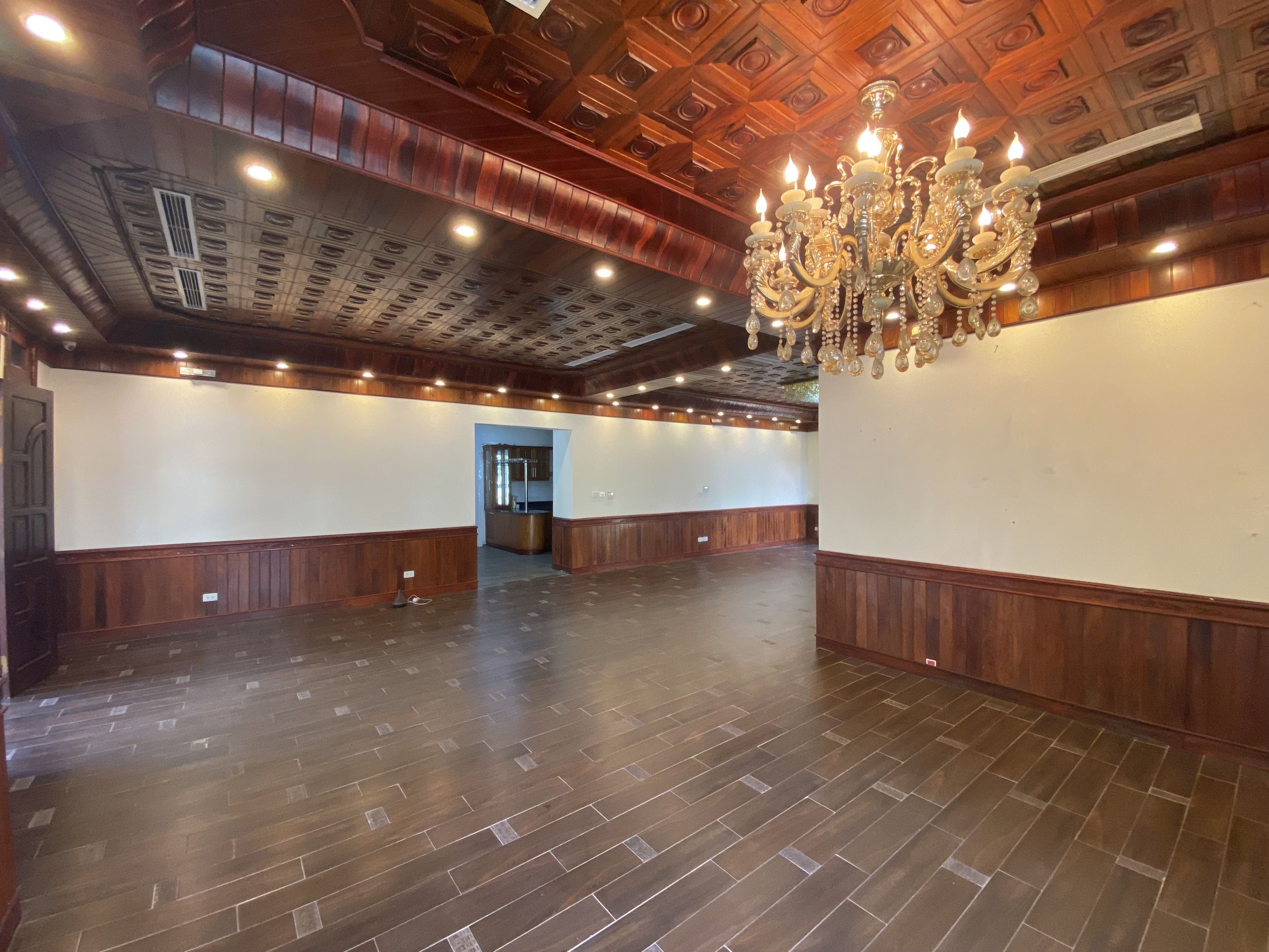 Cho thuê căn góc biệt thự khu T9 Ciputra 5PN/415m2, đồ cơ bản, view siêu thoáng, GIÁ TỐT