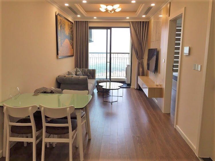 Cho thuê căn hộ 2PN/62m2 tầng cao view cầu Nhật Tân tòa R2 Sunshine Riverside