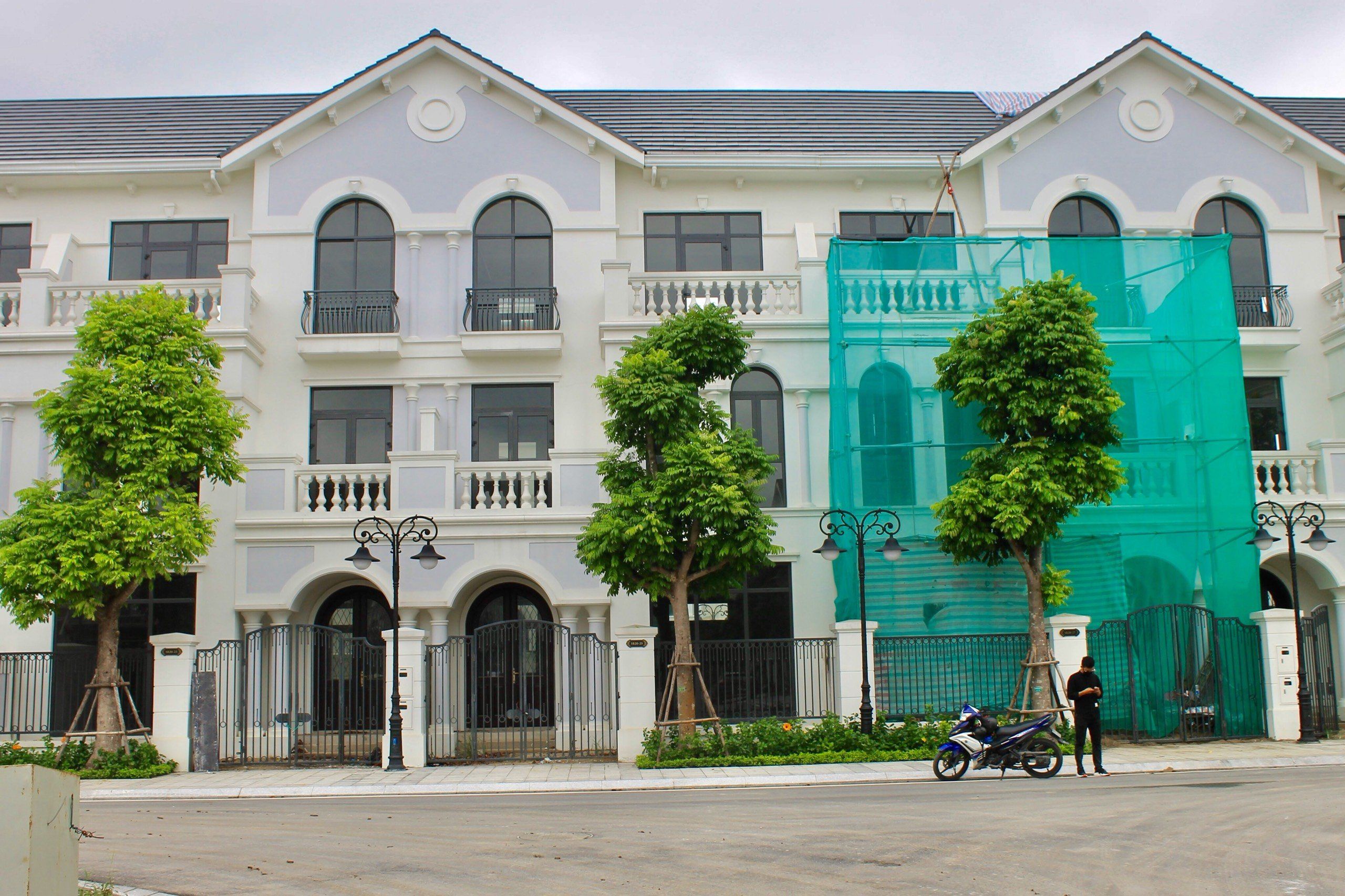 Bán LK Hải Âu kinh doanh sầm uất 90m2 x 5.5m hướng ĐN tại Vinhomes Ocean Park