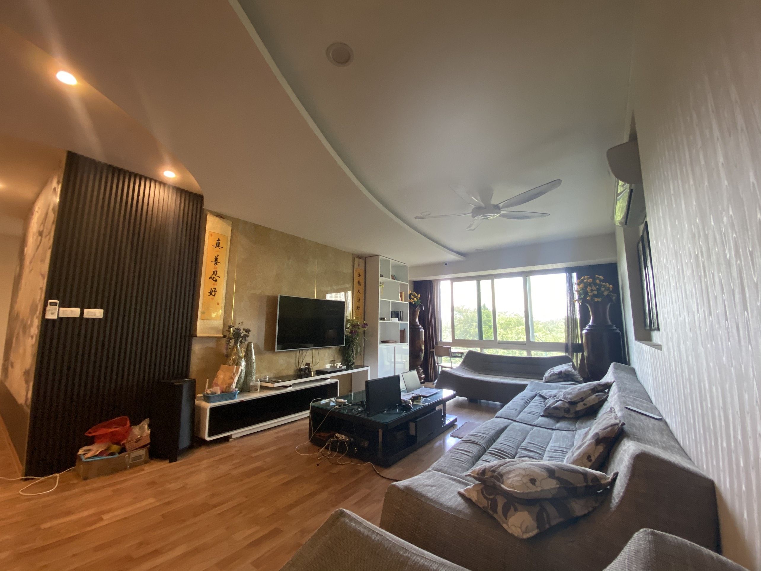 Cần bán căn hộ trong P2 khu đô thị Ciputra hướng Đông Nam view siêu đẹp