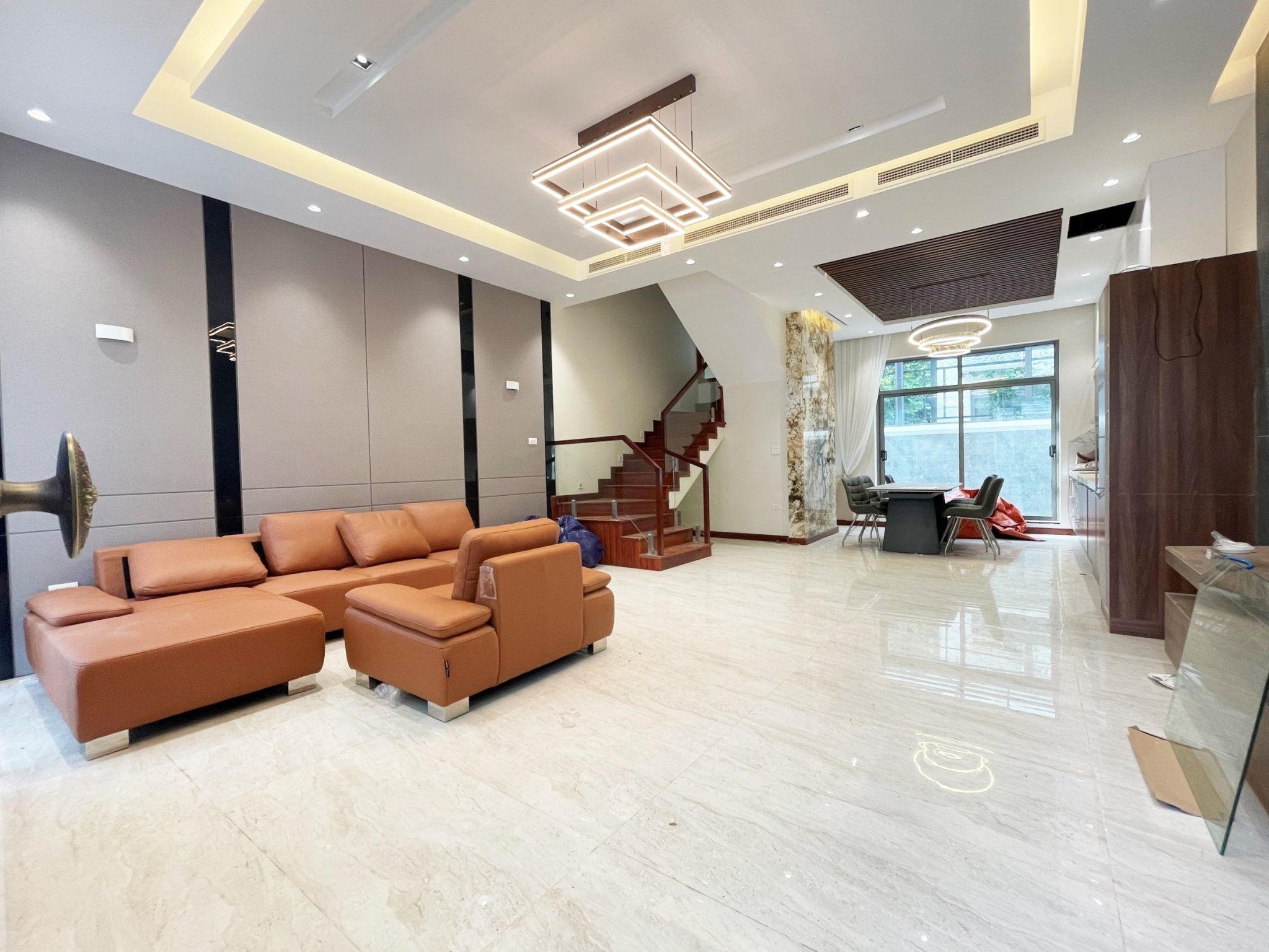 Bán biệt thự liền kề Vinhomes The Harmony 90m2 x 4Tầng Mới hoàn thiện