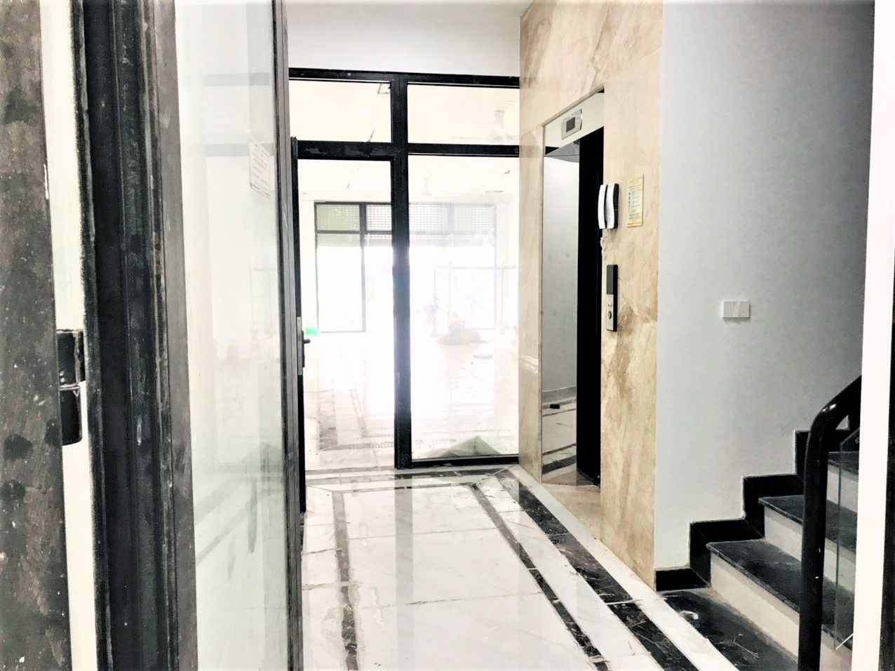 Cho thuê Shophouse Vinhomes Ocean Park 135m2 x 2 tầng, 2 mặt tiền, mặt đường 40m giá 40tr/th