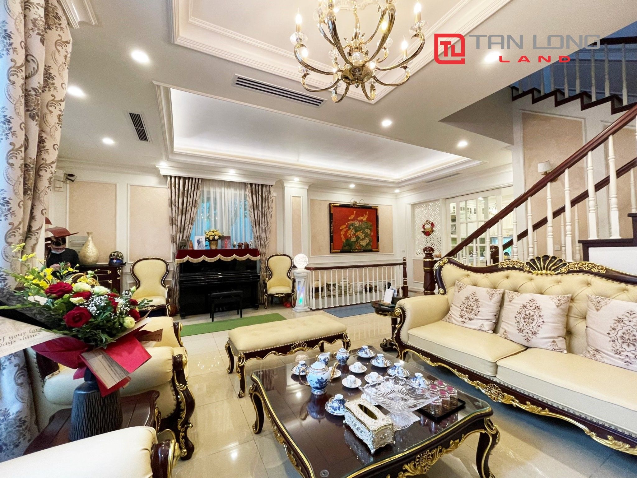 Cho thuê biệt thự song lập Vinhomes Riverside 220m2/4PN Ở ngay Bao phí