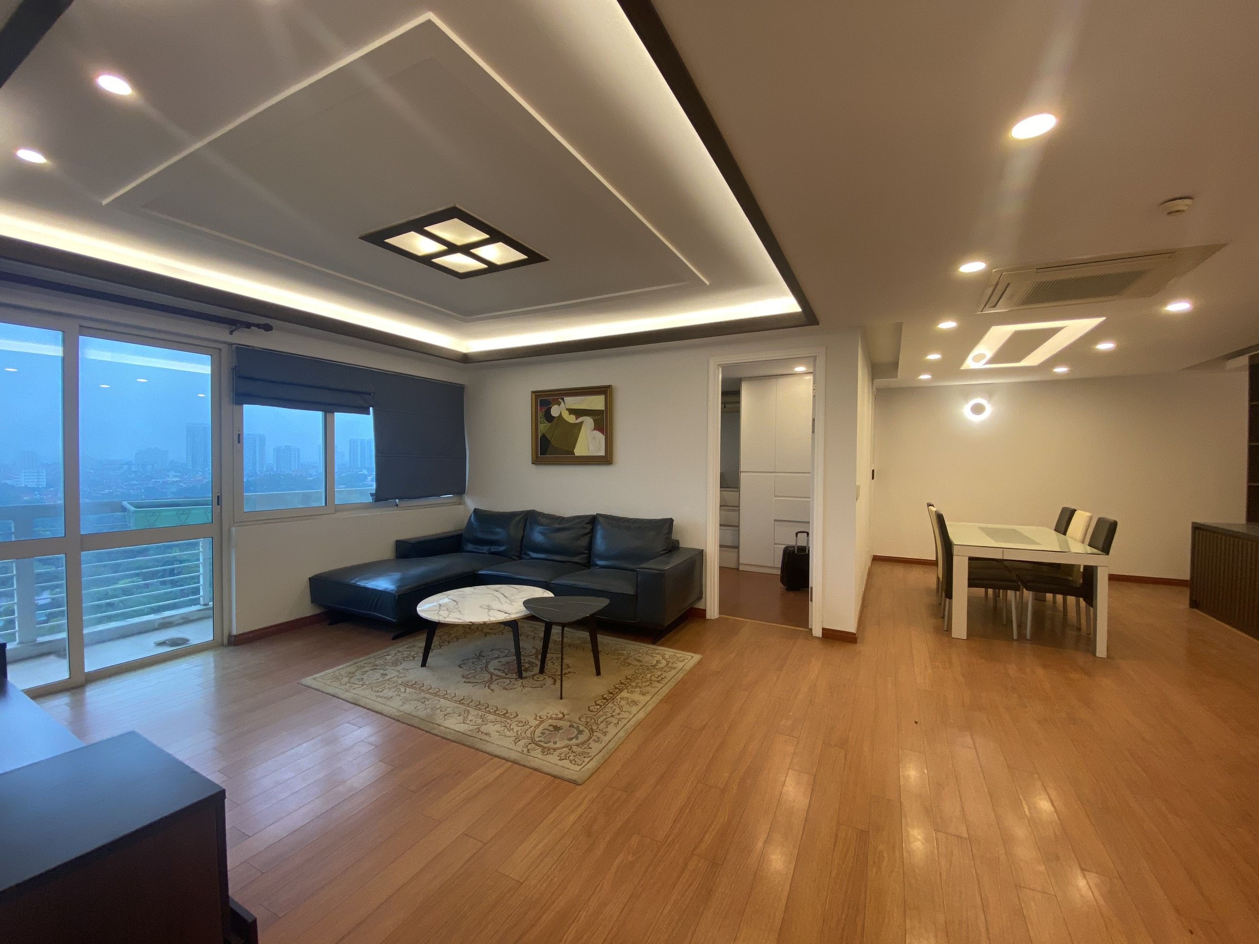Cần bán chung cư 153m2, không đồ tòa E1 Ciputra, quận Tây Hồ