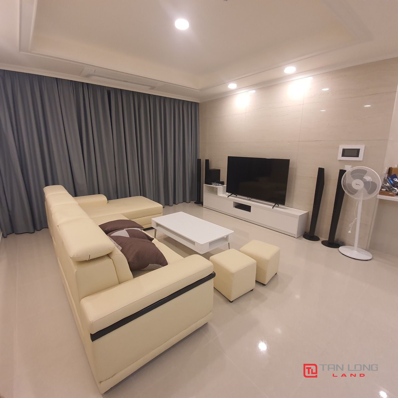Chính chủ cho thuê căn G1 DT 113.21m2 view hồ tòa 903B Starlake Tây Hồ