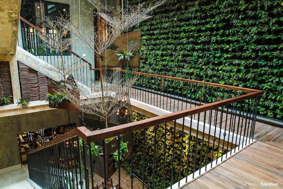 Cần bán nhà mặt phố cổ căn 211m2 x 3 tầng tại Hoàn Kiếm, Hà Nội
