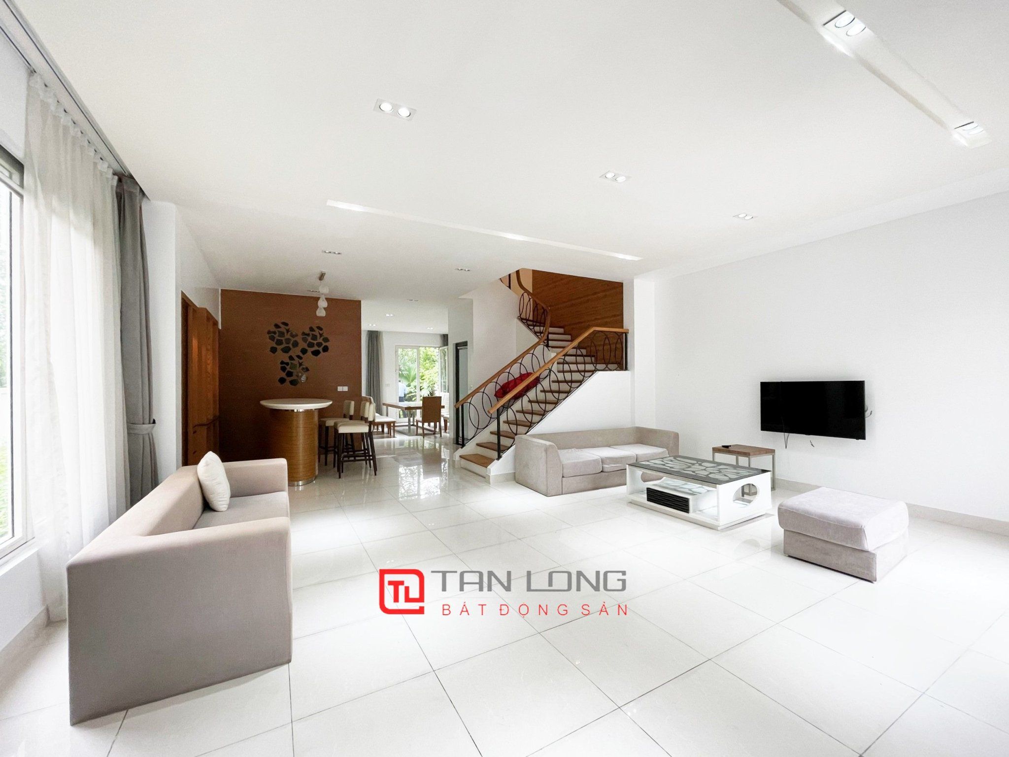 Cho thuê biệt thự đẹp - giá hợp lý tại KĐT Vinhomes Riverside Long Biên