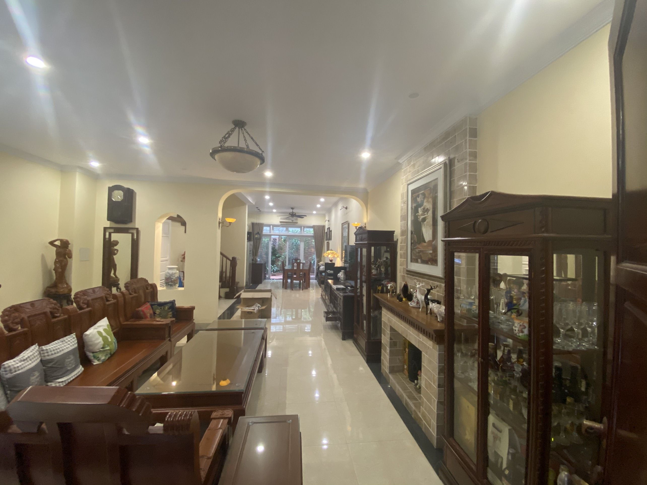 Chính chủ bán biệt thự 198m2, hướng Tây Nam khu C1 Ciputra
