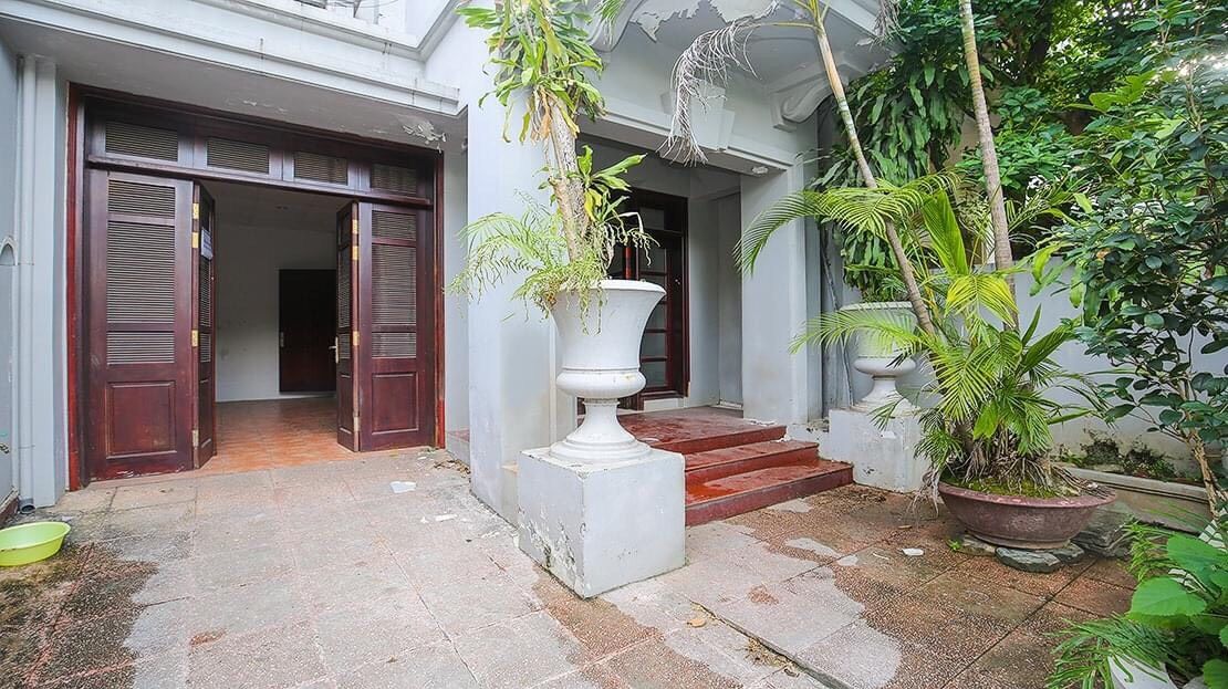Bán biệt thự 225m2, 3 tầng tại Ciputra, Tây Hồ