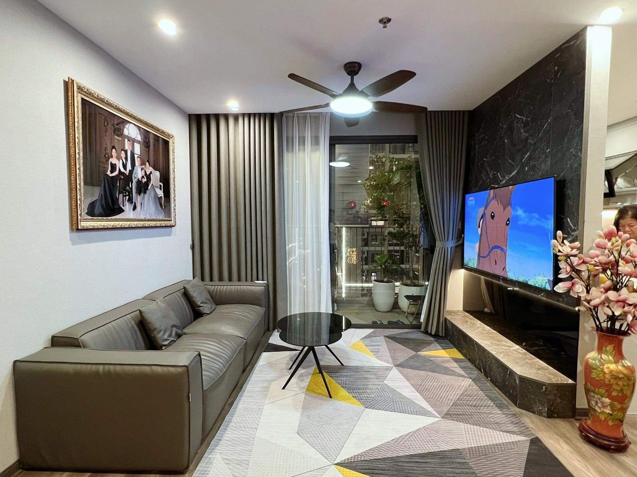 Bán căn hộ chung cư 3 phòng ngủ Vinhomes Ocean Park 3 The Crown giá tốt
