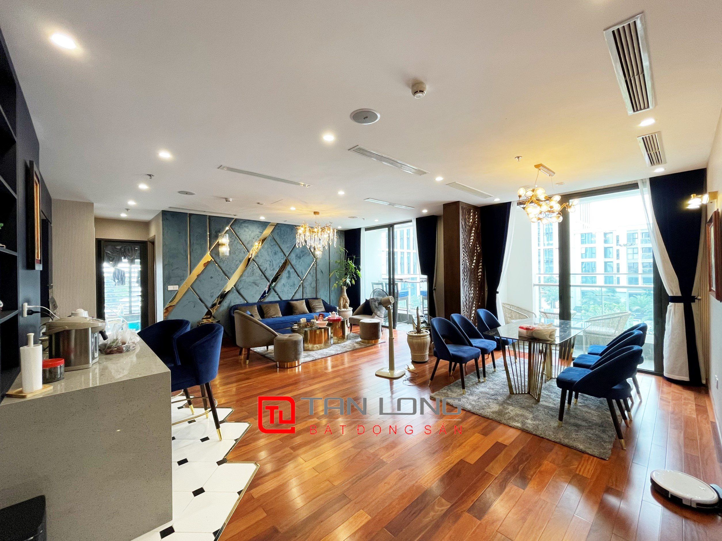 Bán căn hộ full nội thất 3 phòng ngủ tòa S6A tại Vinhomes Symphony