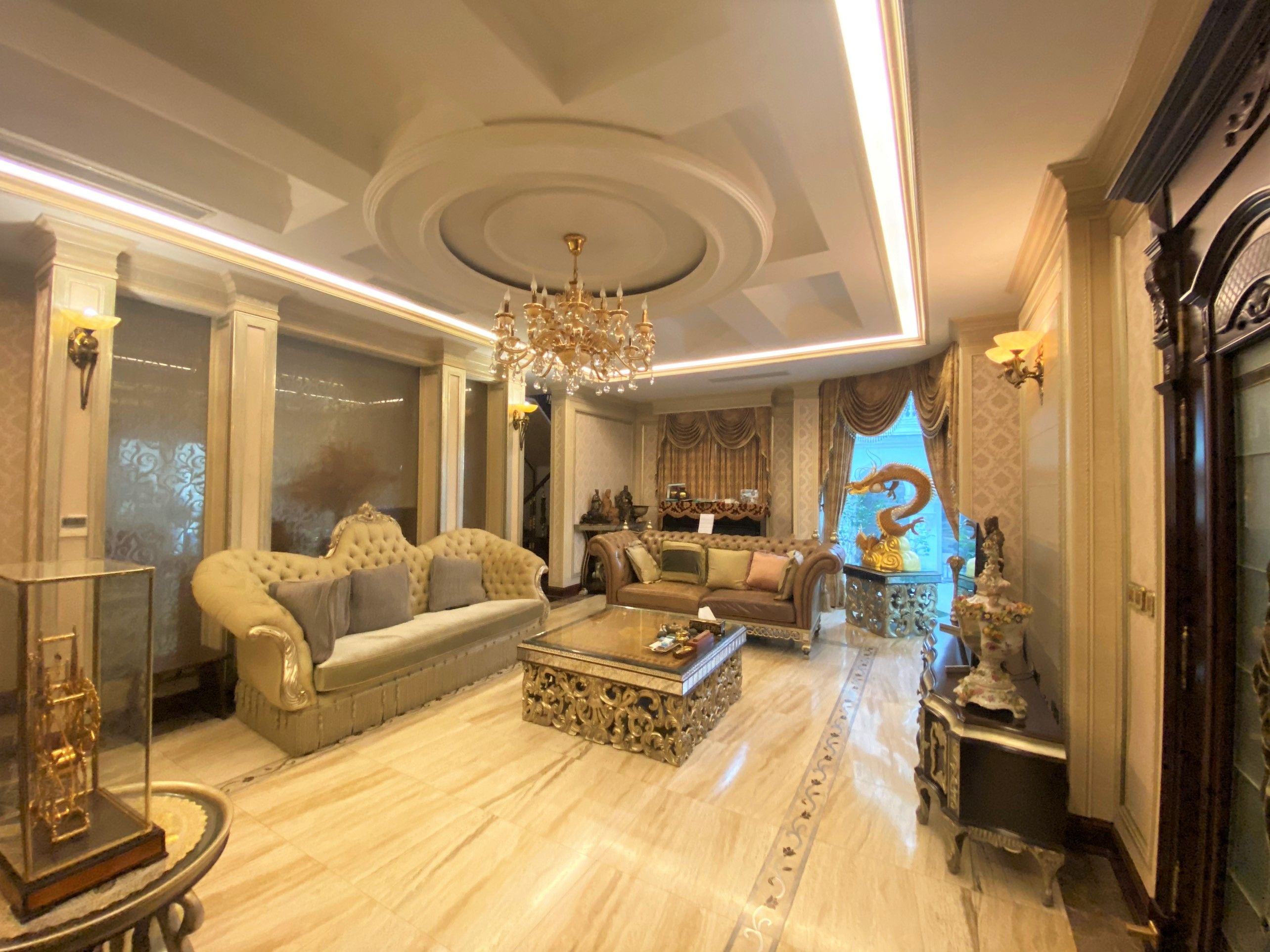 Chuyển nhượng căn góc biệt thự C5 Ciputra: Diện tích 382m2, full đồ hướng Tây Nam