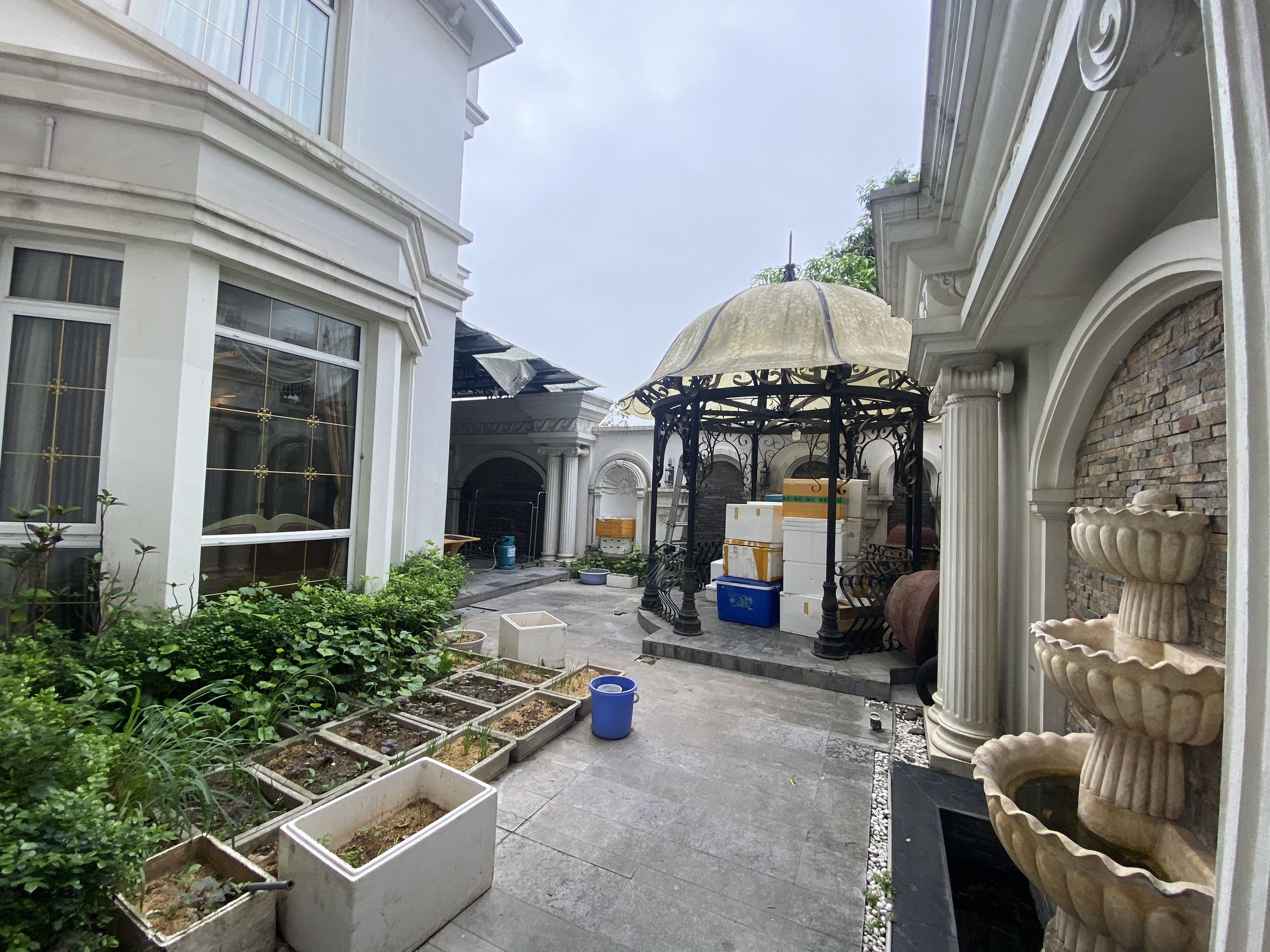Biệt thự giá rẻ bán tại khu đô thị Ciputra, quận Tây Hồ