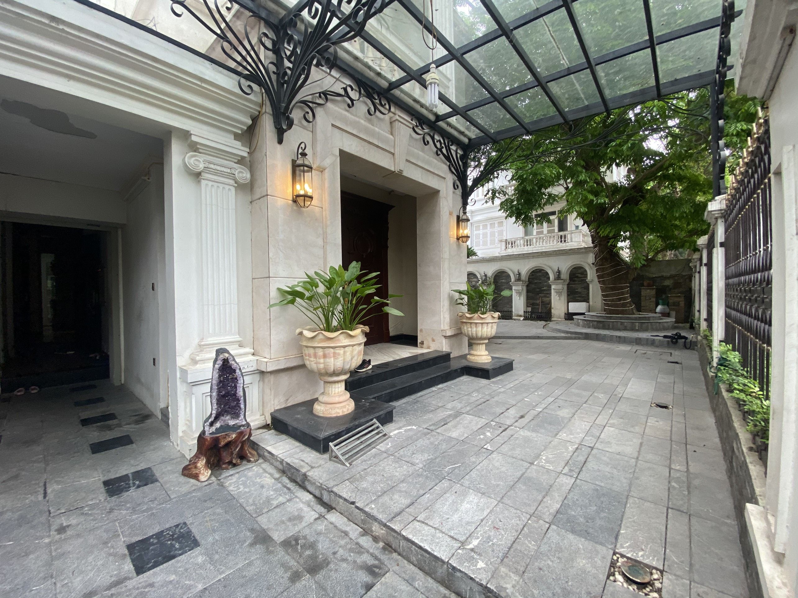 Cho thuê biệt thự khu C4 – Ciputra, Tây Hồ, Hà Nội