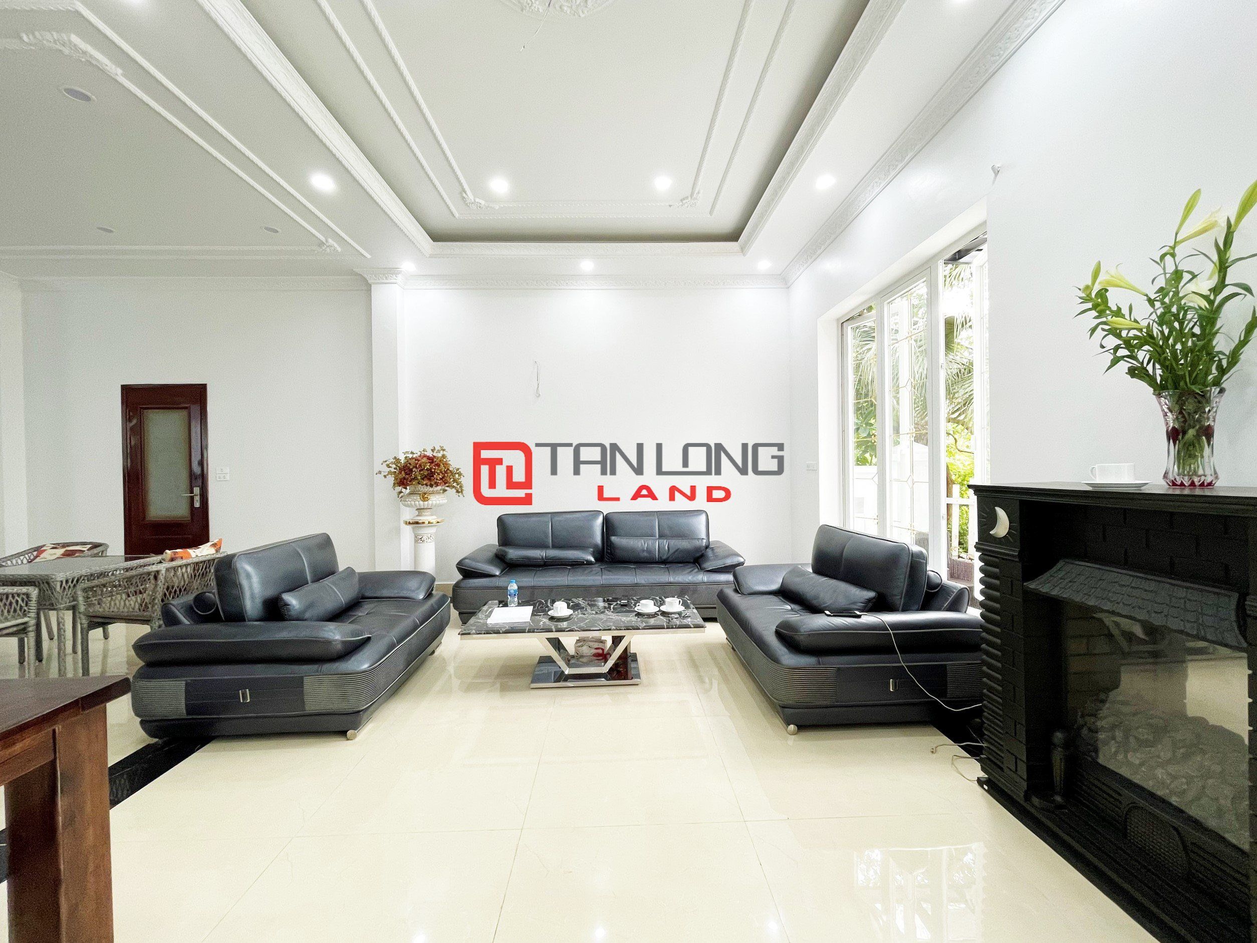 Cho thuê Biệt thự Song lập full nội thất mới hoàn thiện, view sông tại KĐT Vinhomes Riverside