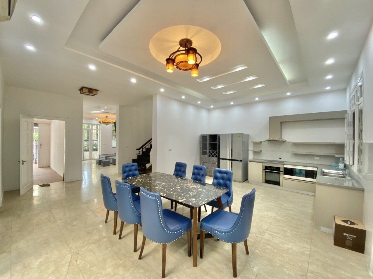 Bán nhanh biệt thự C7 Ciputra, 360m2, thiết kế 6 phòng ngủ, hướng Đông Nam
