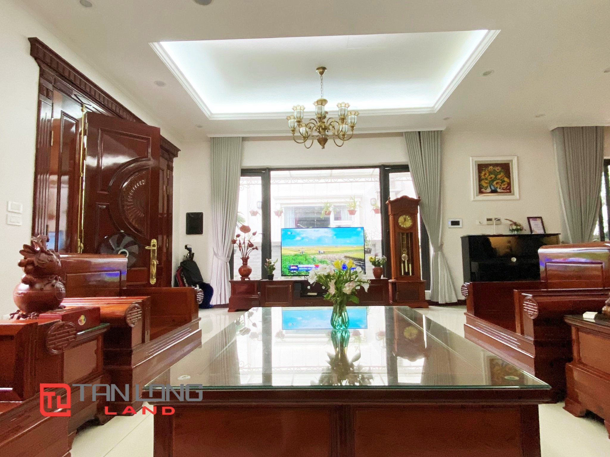 Cho thuê Biệt thự Song lập tiểu khu Anh Đào gần TTTM Vincom tại Vinhomes Riverside