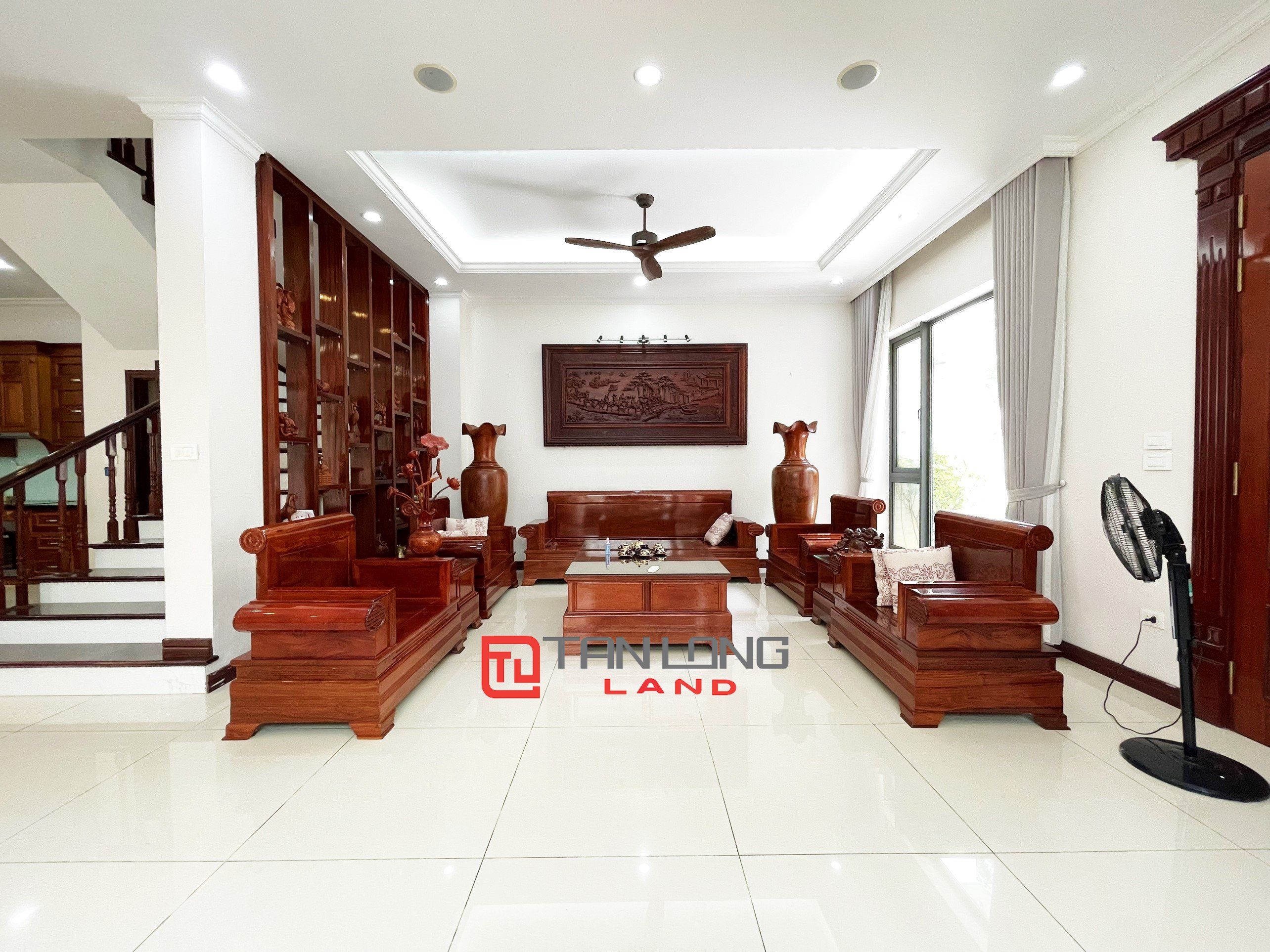 Cho thuê Biệt thự Song lập full nội thất gỗ cao cấp giá 40 triệu/tháng tại Vinhomes Riverside