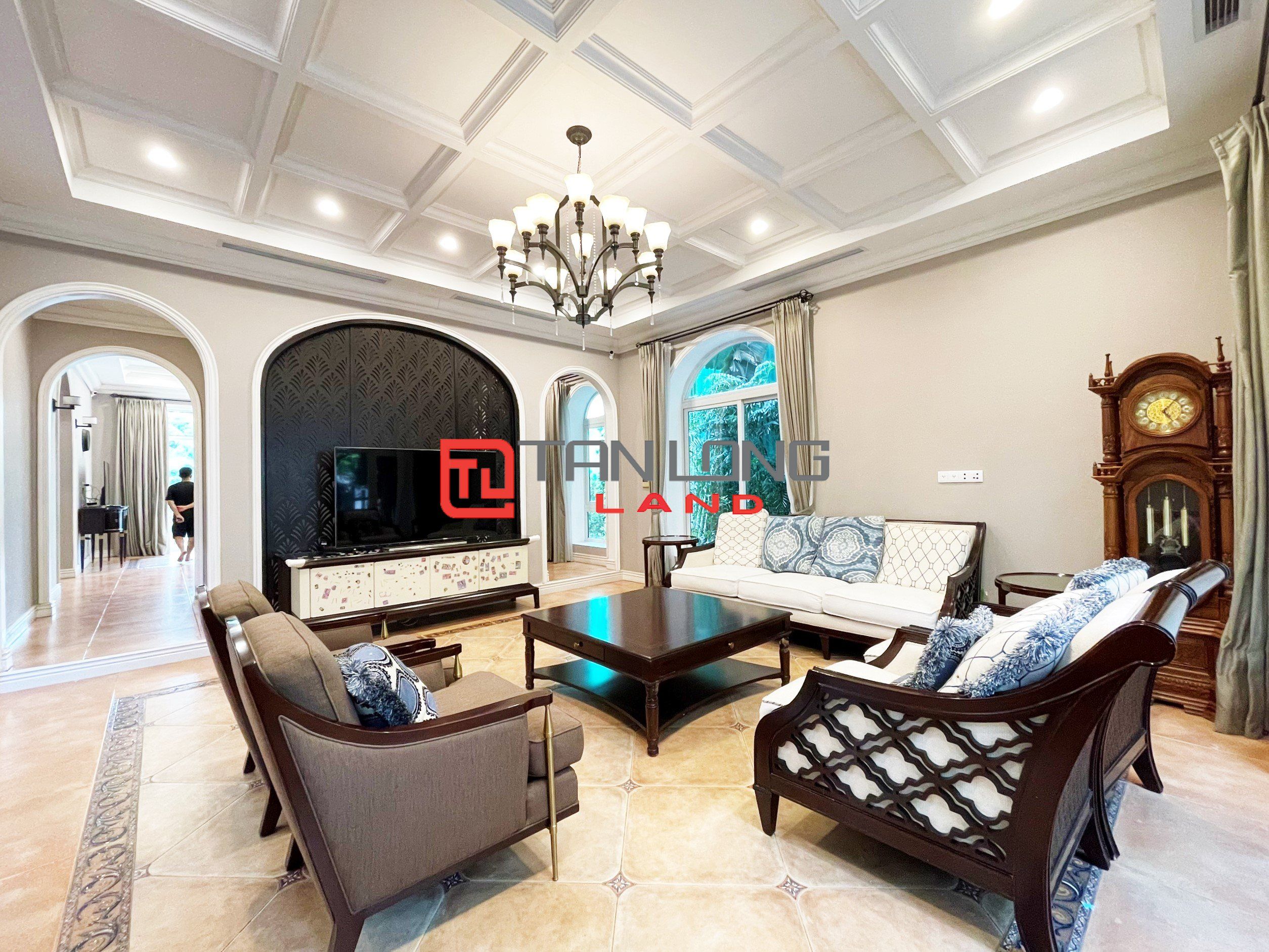 Cho thuê Biệt thự Đơn lập 6 phòng ngủ VIP nhất tại khu đô thị Vinhomes Riverside