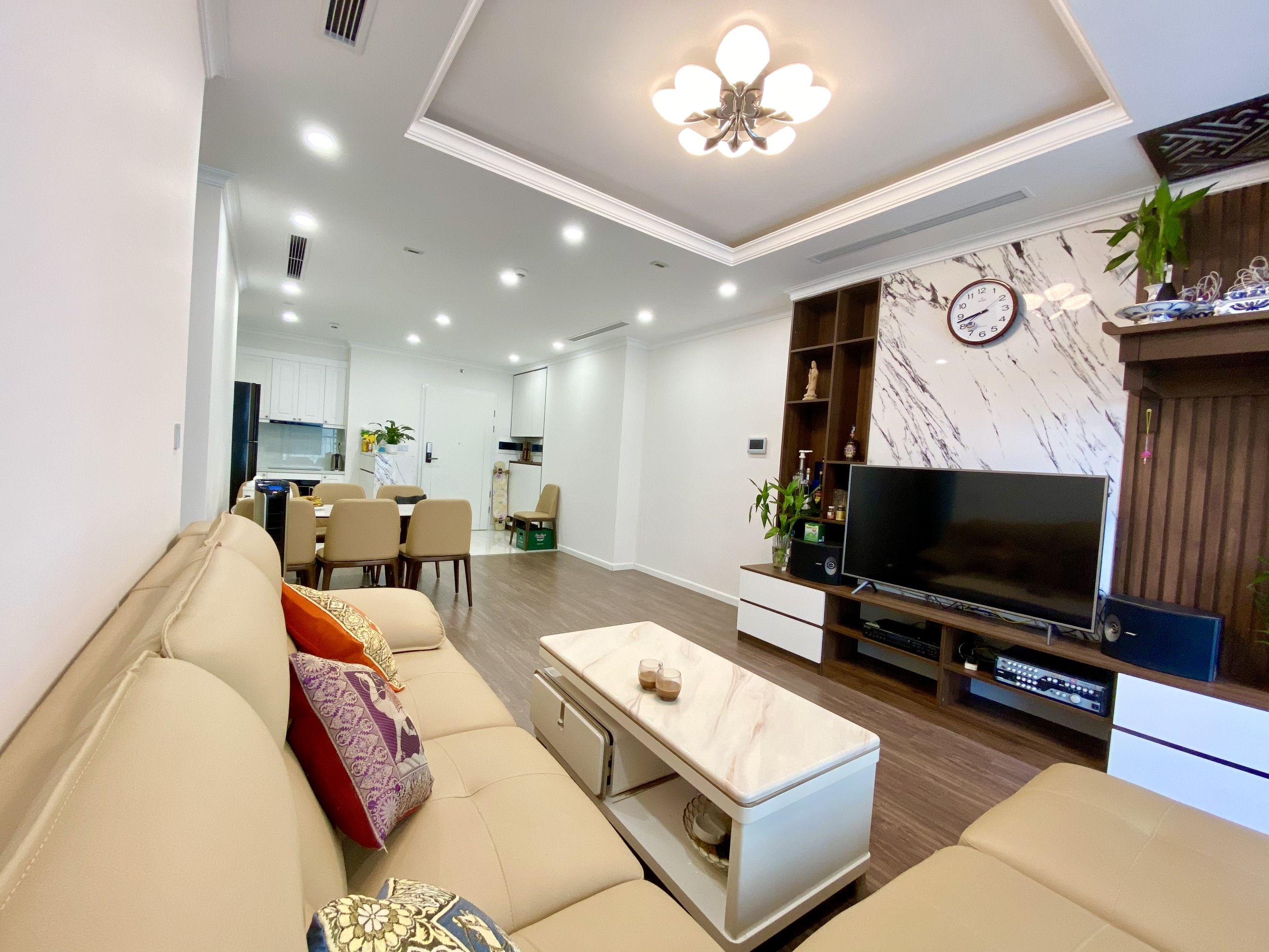 Bán căn góc 3 ngủ Sunshine Riverside view cầu Nhật Tân, hướng Đông, có sổ