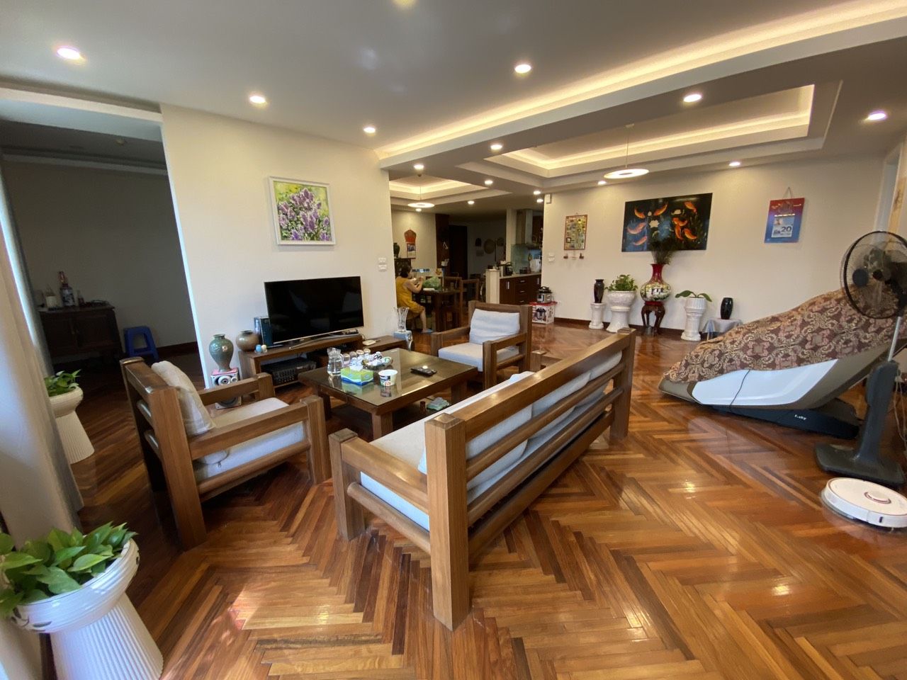 Chính chủ bán chung cư 142m2 tòa E4 Ciputra, quận Tây Hồ