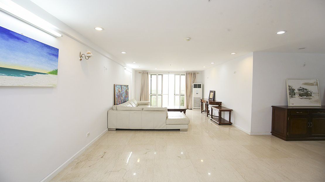 Chính chủ bán gấp căn hộ chung cư 182m2 tòa P2 Ciputra, quận Tây Hồ