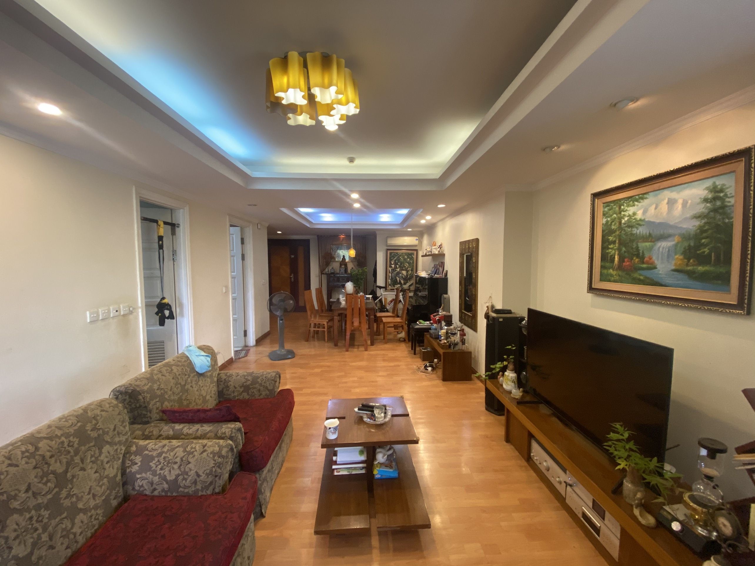Chính chủ bán chung cư 123m2, 3 phòng ngủ tại E4 Ciputra, quận Tây Hồ