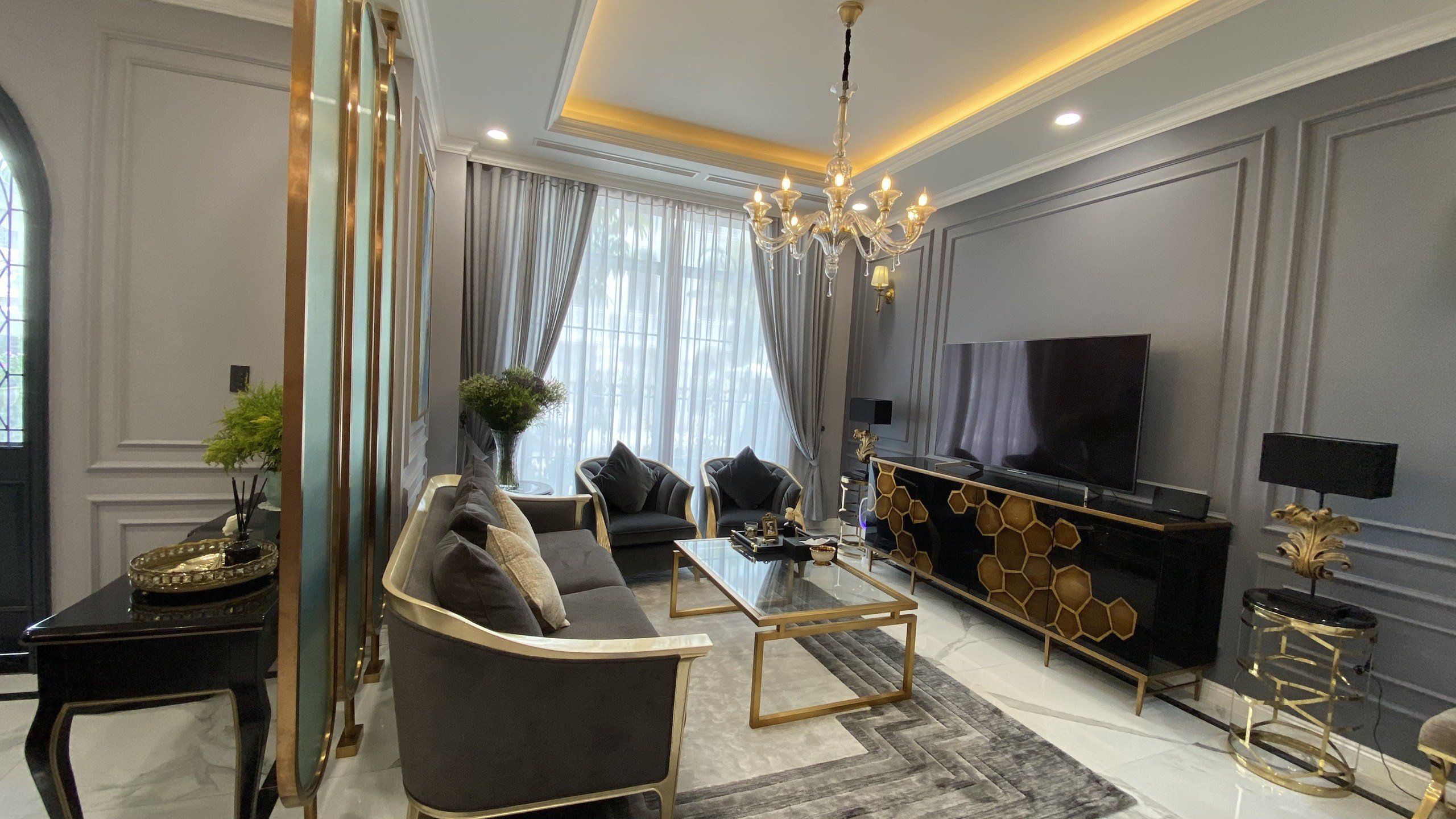 Bán nhà liền kề 90m2 x 3,5 tầng full đồ đẹp tại Vinhomes Ocean Park