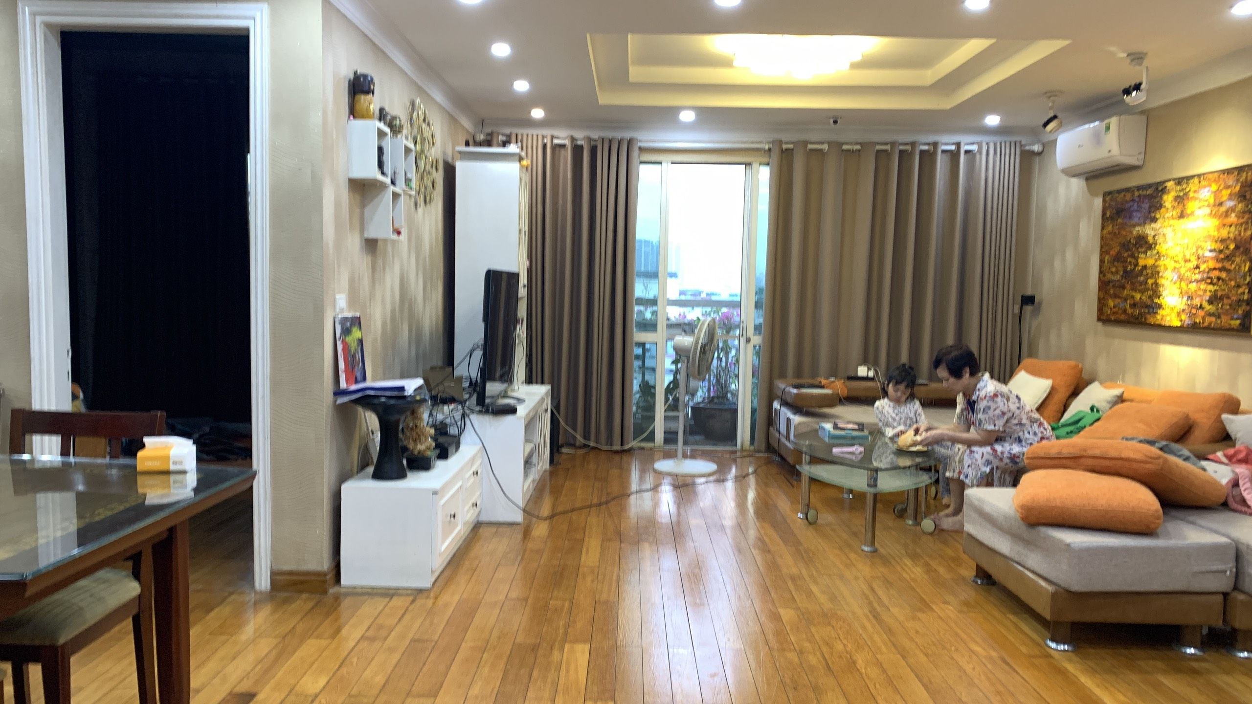 Cần bán chung cư 150m2, 4 phòng ngủ tại G2 Ciputra, quận Tây Hồ