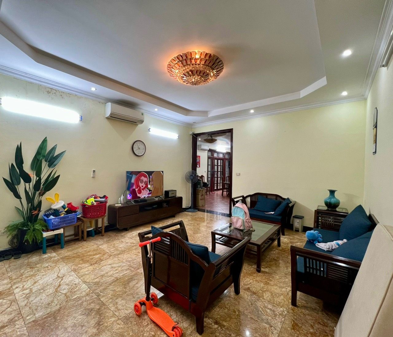 Biệt thự 4 phòng ngủ cho thuê tại khu C, Ciputra Hà Nội.