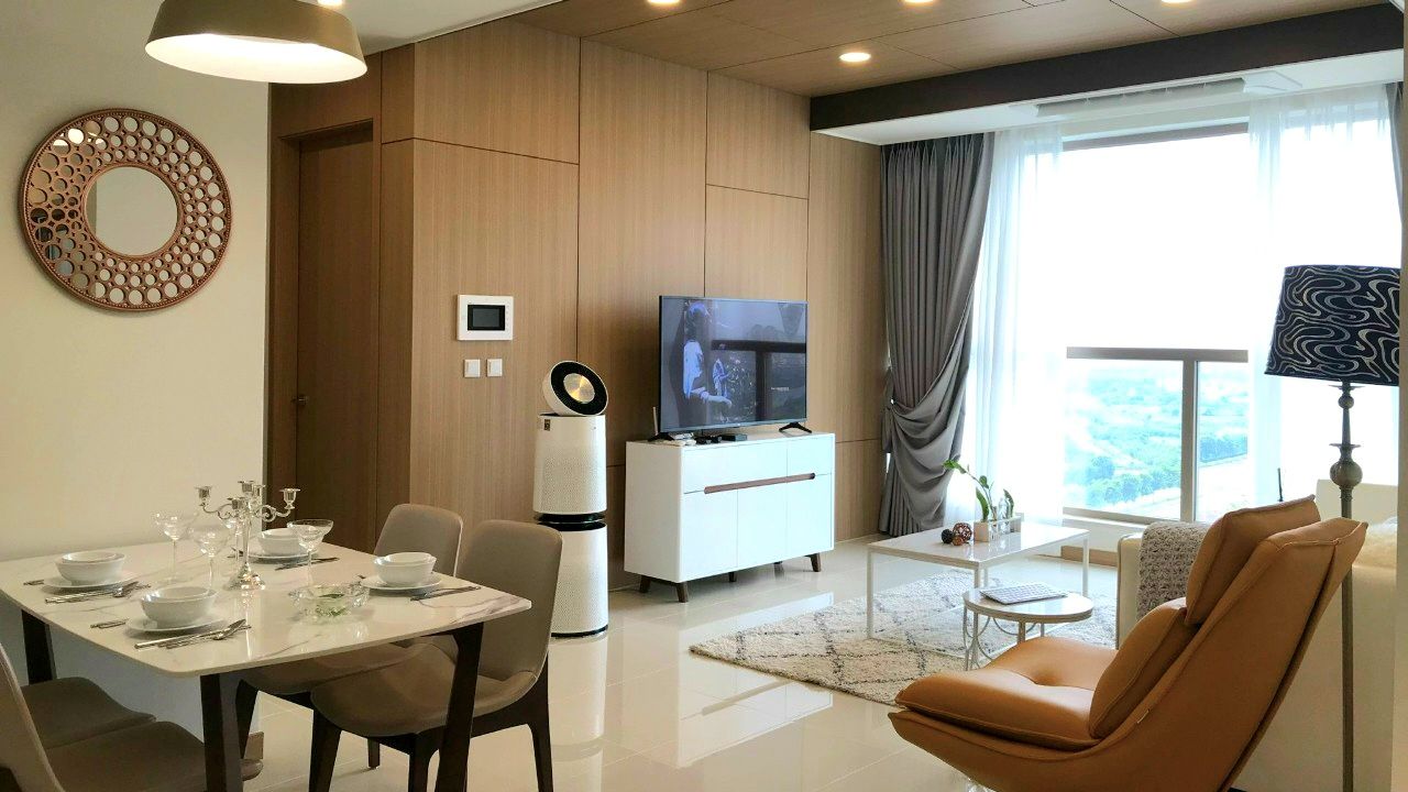 Cho thuê căn 2 ngủ 91m2 view biệt thự tòa 902 Starlake Tây Hồ Tây. LH 0989734734