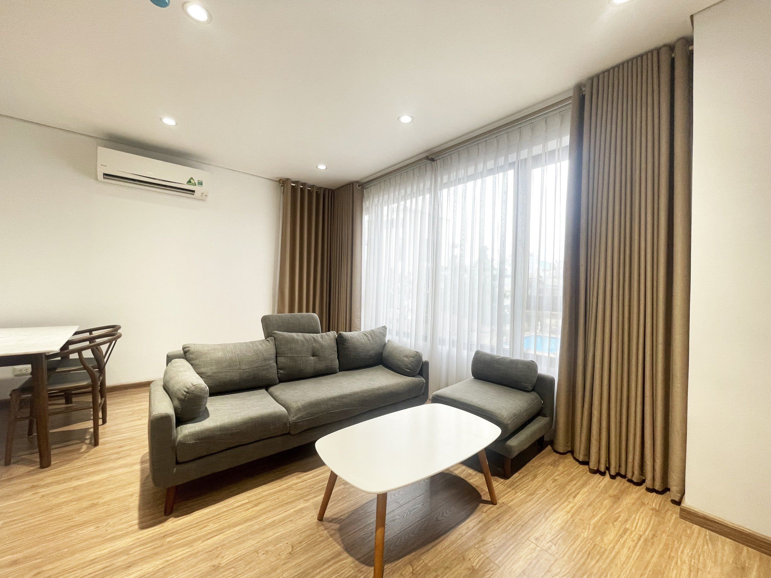 Cần cho thuê căn góc 3 phòng ngủ view nội khu Vinhomes Ocean Park 3 The Crown Hưng Yên